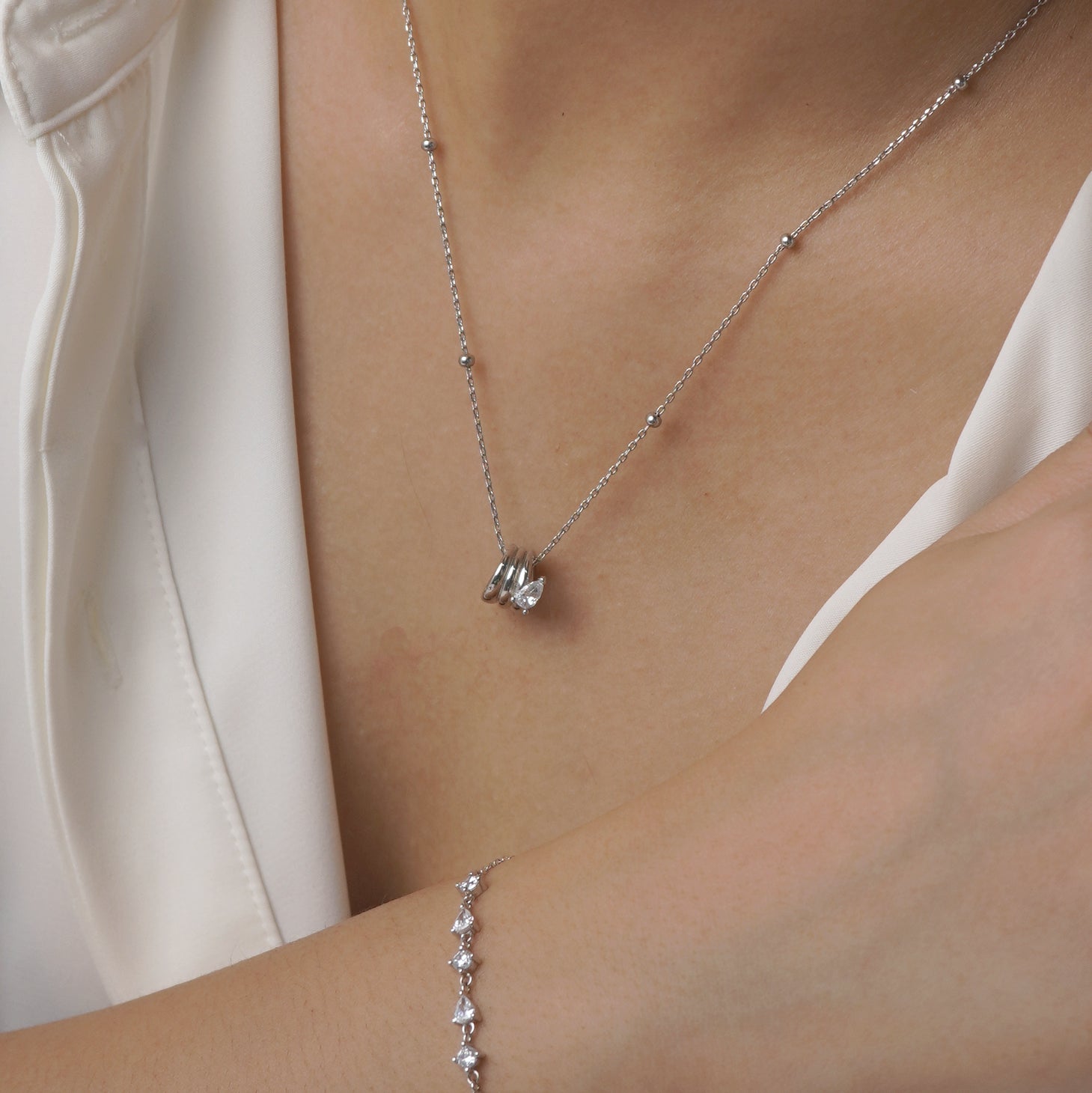 Orbella Necklace