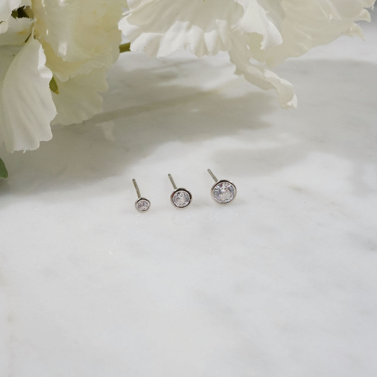 Solitaire Bezel Stud (3 Sizes)