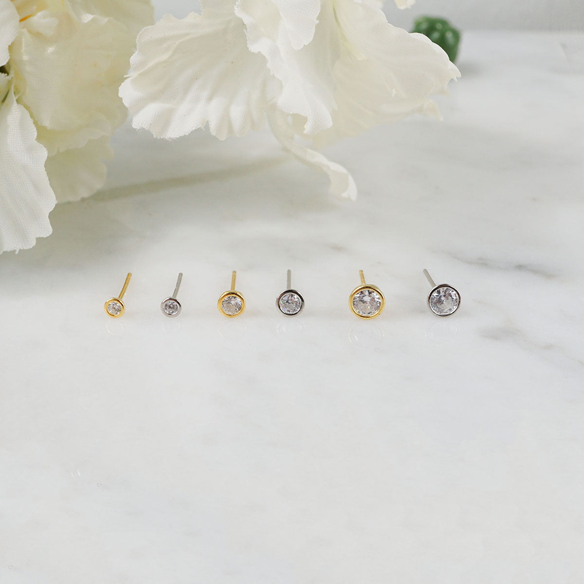 Solitaire Bezel Stud (3 Sizes)