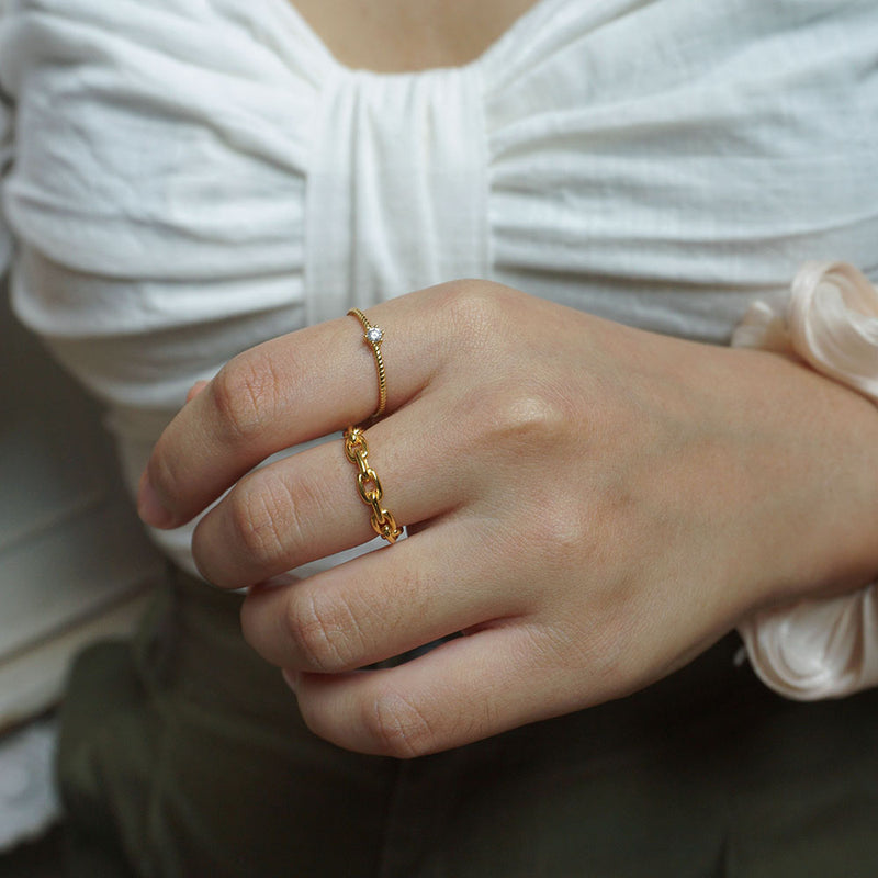Chic Link Ring
