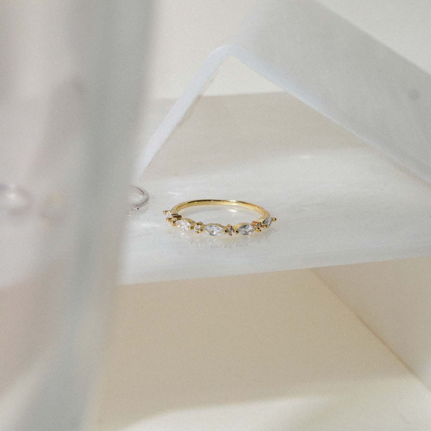 Laurel Ring